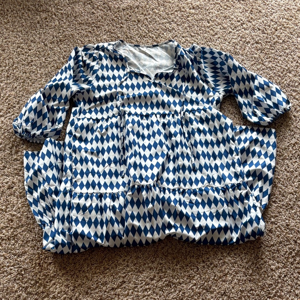 Chic Blue and White Patterned Maxi Dress